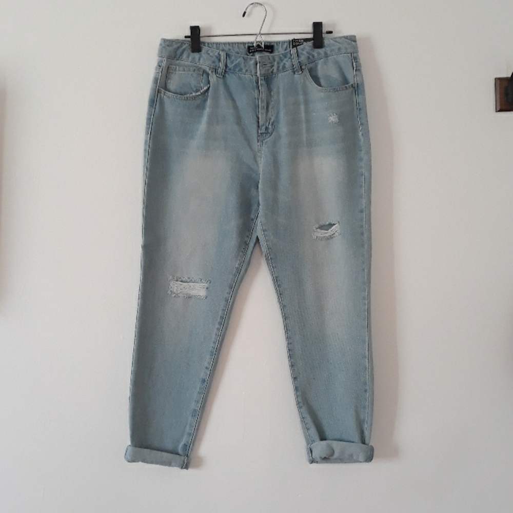 Miss poured in blue Jean's